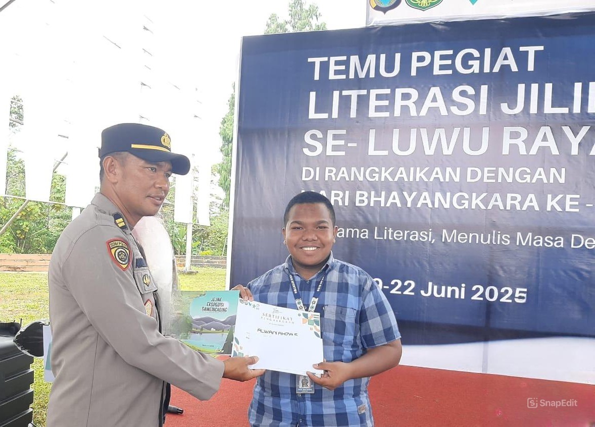 Pelajar UPT SMPN 2 Malili Raih Juara 2 Lomba Menulis dan Membaca Puisi Tingkat Kabupaten