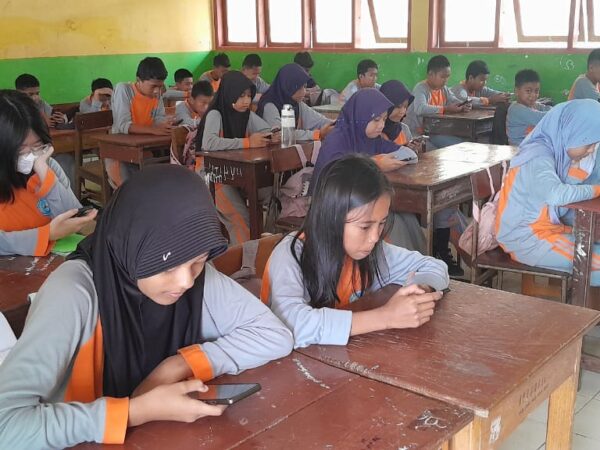 Menuju ANBK 2025, SMPN 2 Malili Laksanakan Tryout ANBK