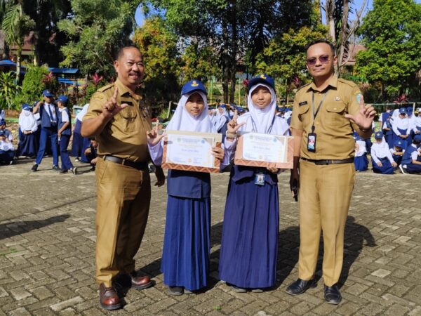 Pelajar UPT SMPN 2 Malili Berjaya Pada Lomba Resensi Buku Tingkat Kabupaten Luwu Timur