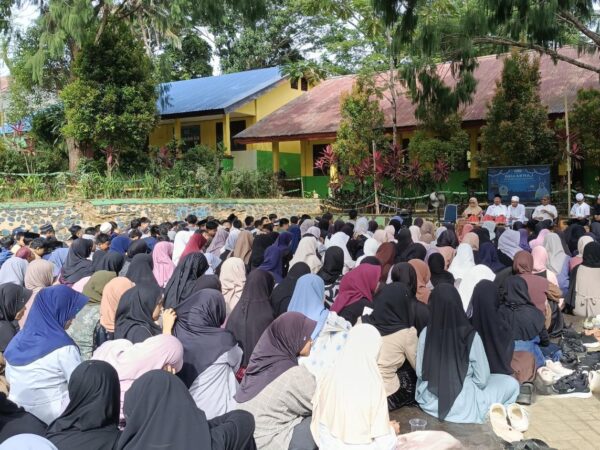 Hikmah Isra Mi’raj Menggema di UPT SMP Negeri 2 Malili