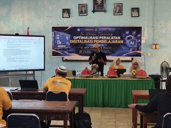 UPT SMP Negeri 2 Malili Gelar Pelatihan "Optimalisasi Peralatan Digitalisasi Pembelajaran" Guna Akselerasi Mutu Pendidikan